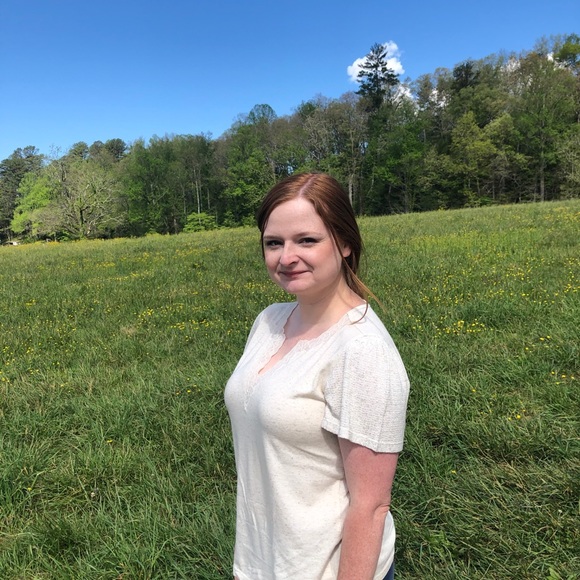 Meet your Posher, Kaitlyn - Picture 6 of 8